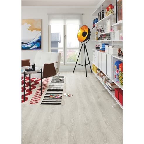 1_Pergo_Visby_roble_estudio_L0231_03867